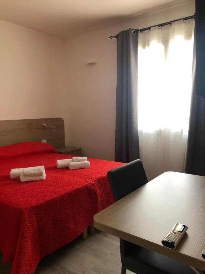 Affittacamere Su Caboni Tortolì المظهر الخارجي الصورة